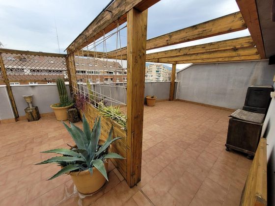 Foto 2 de Dúplex en venda a Elda de 3 habitacions amb terrassa i garatge