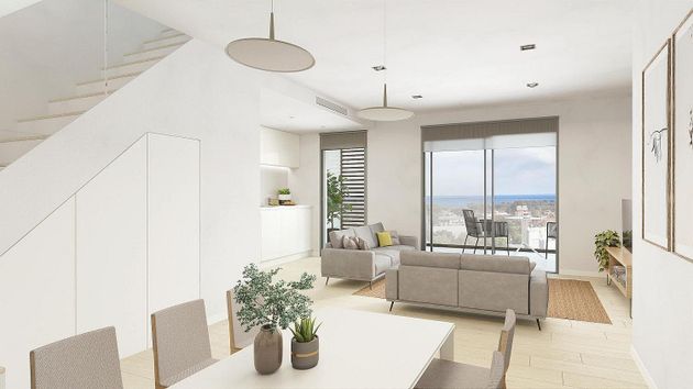 Foto 2 de Venta de piso en L'Aragai - Prat de Vilanova de 4 habitaciones con terraza y piscina