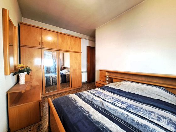 Foto 2 de Piso en venta en Olesa de Montserrat de 4 habitaciones con terraza y calefacción