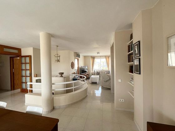 Foto 1 de Dúplex en venda a Bellver - Son Dureta- La Teulera de 4 habitacions amb terrassa i piscina
