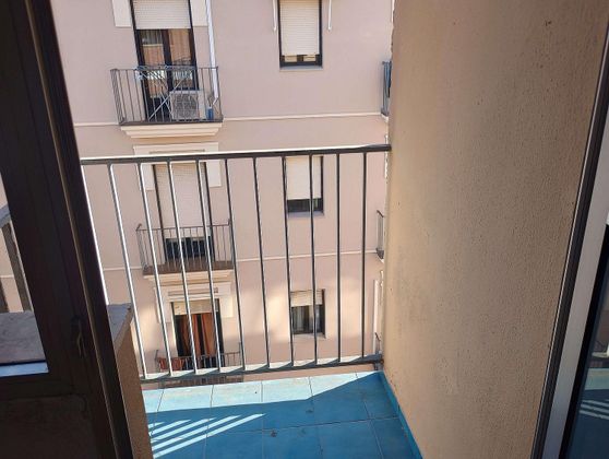 Foto 1 de Piso en alquiler en Centro - Cáceres de 3 habitaciones con balcón y ascensor
