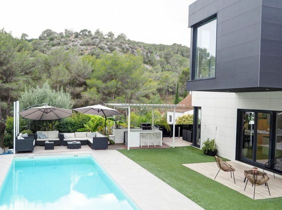 Foto 1 de Venta de chalet en Mas Alba de 5 habitaciones con terraza y piscina