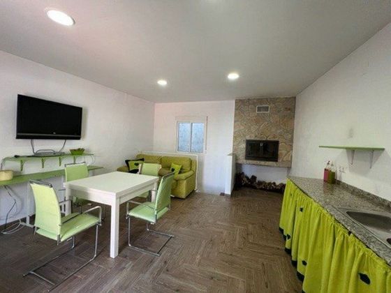 Foto 2 de Dúplex en venta en calle De Les Ànimes de 2 habitaciones con terraza y aire acondicionado