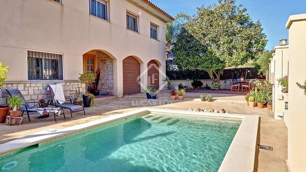 Foto 1 de Casa en venda a L'Aragai - Prat de Vilanova de 5 habitacions amb terrassa i piscina