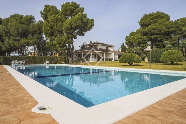 Foto 1 de Casa en venda a La Muntanyeta - La Franquesa de 5 habitacions amb terrassa i piscina