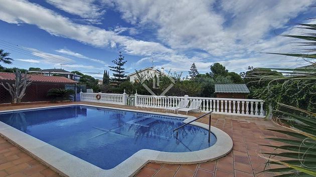 Foto 1 de Venta de casa en Residencial de 6 habitaciones con terraza y piscina