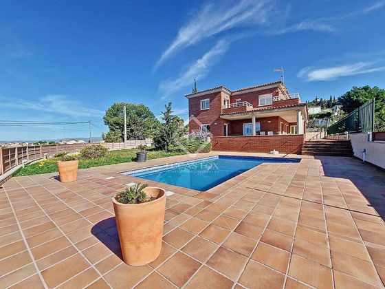 Foto 1 de Venta de casa en Valldemar - Montmar de 4 habitaciones con terraza y piscina