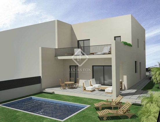Foto 1 de Venta de casa en L'Aragai - Prat de Vilanova de 4 habitaciones con terraza y piscina
