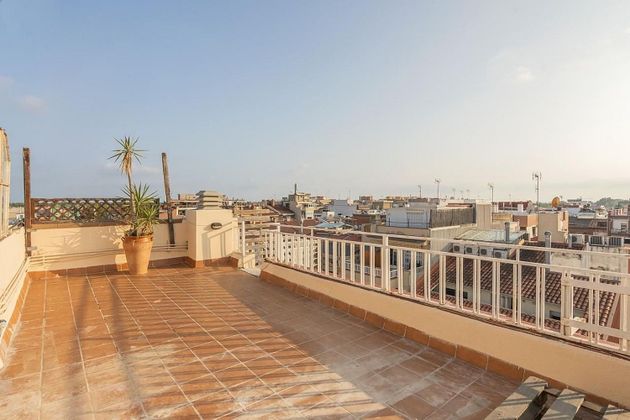 Foto 2 de Àtic en venda a Centre - Castelldefels de 2 habitacions amb terrassa i balcó