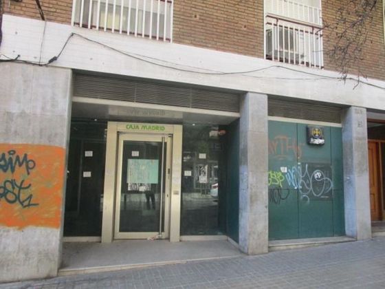 Foto 2 de Local en venda a calle De la Independència de 260 m²