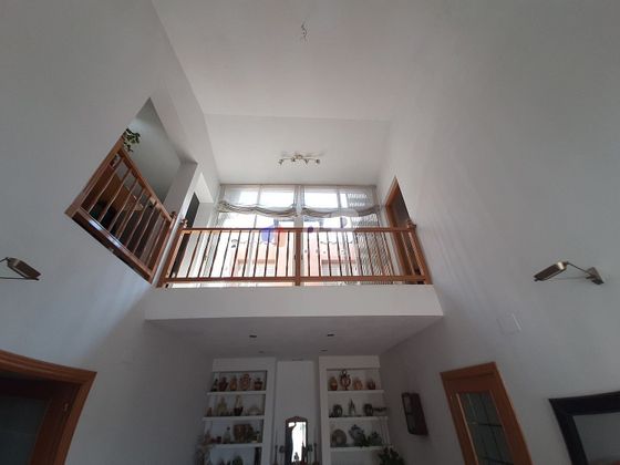 Foto 2 de Casa en venda a Centre - Sant Boi de Llobregat de 5 habitacions amb terrassa i aire acondicionat