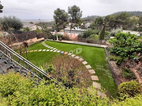 Foto 2 de Casa en venda a Santa Coloma de Cervelló de 6 habitacions amb terrassa i piscina