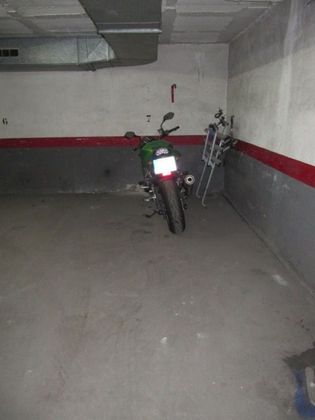 Foto 1 de Garaje en venta en calle Sant Vivenç de 10 m²