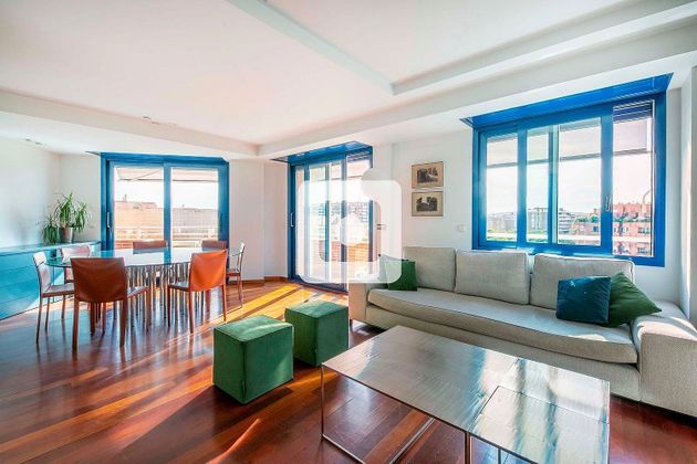 Foto 1 de Pis en venda a Sarrià de 4 habitacions amb terrassa i piscina