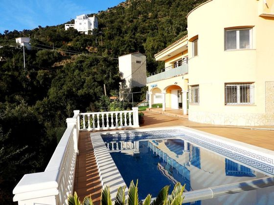 Foto 2 de Venta de chalet en calle Alacant de 4 habitaciones con terraza y piscina