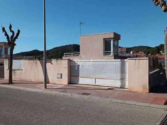 Foto 2 de Casa en venta en Centro - Roda de Barà de 2 habitaciones con terraza y garaje