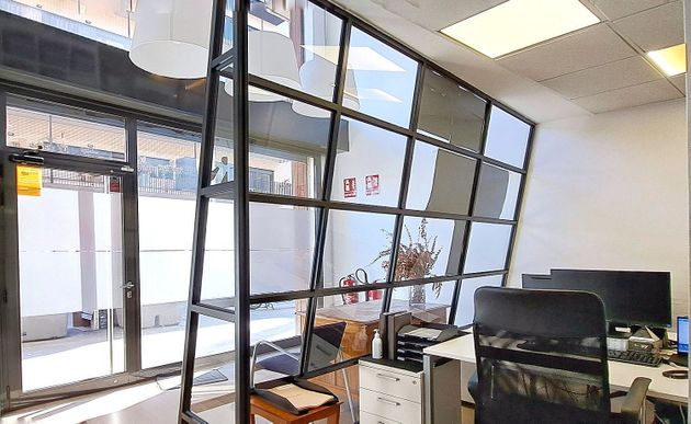 Foto 2 de Oficina en alquiler en La Bordeta con aire acondicionado