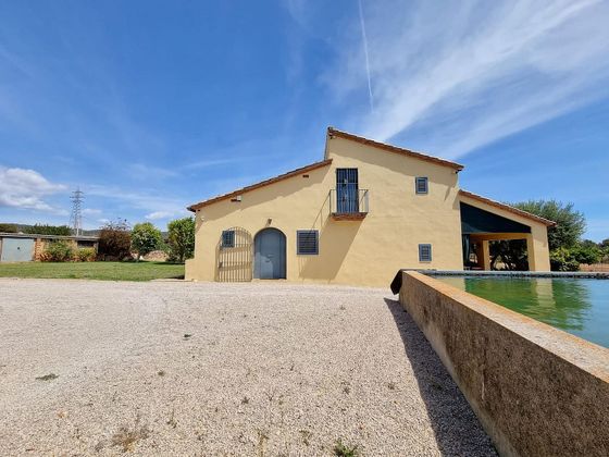 Foto 2 de Casa rural en venta en Centro - Roda de Barà de 4 habitaciones con jardín y aire acondicionado