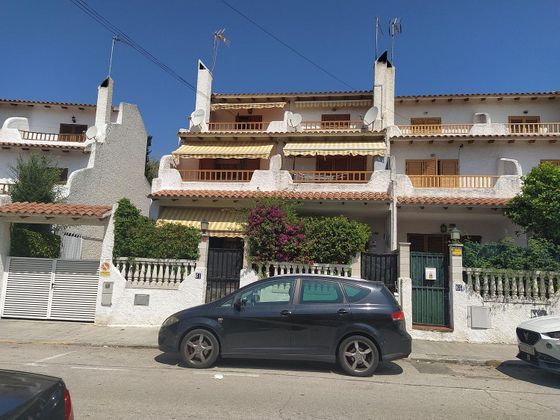 Foto 1 de Casa en venda a avenida Brisamar de 3 habitacions amb terrassa i balcó