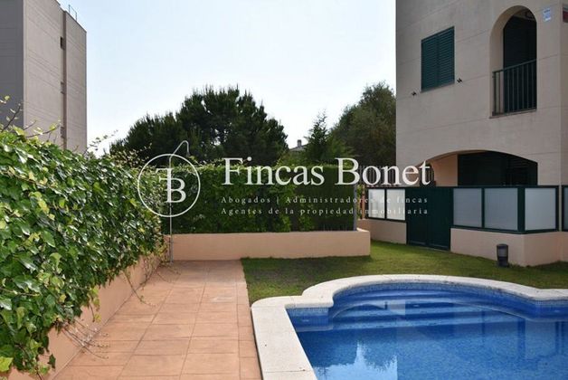Foto 2 de Casa adossada en venda a calle Villa Romana de 3 habitacions amb terrassa i piscina