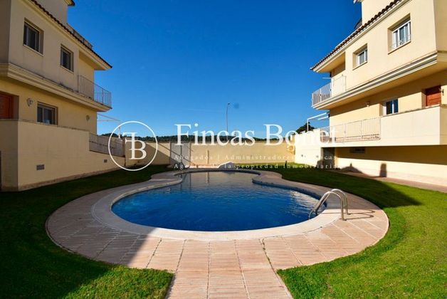 Foto 1 de Casa en venda a Riera de Gaià, La de 2 habitacions amb piscina i balcó