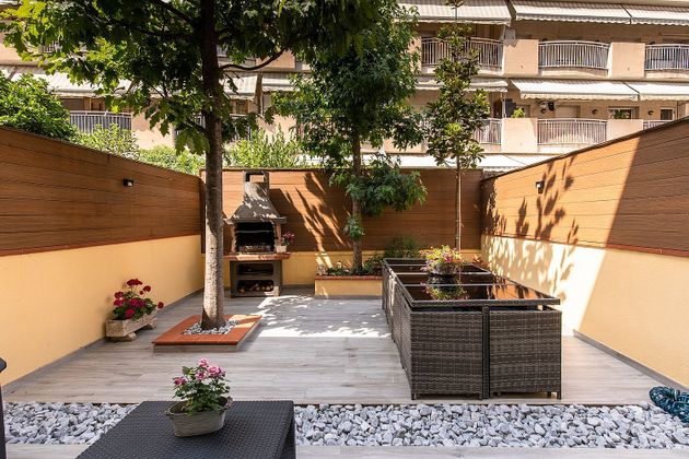 Foto 1 de Casa en venda a Franqueses del Vallès, les de 3 habitacions amb terrassa i jardí