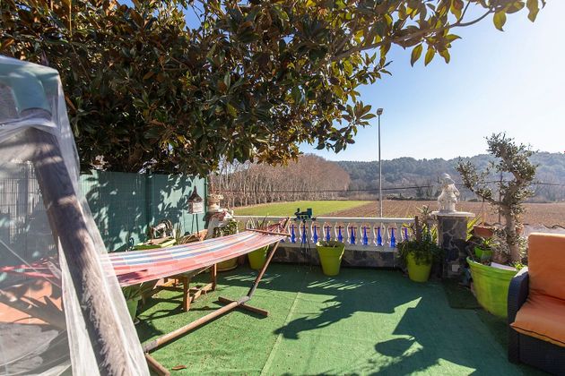 Foto 1 de Casa en venda a Franqueses del Vallès, les de 2 habitacions amb jardí