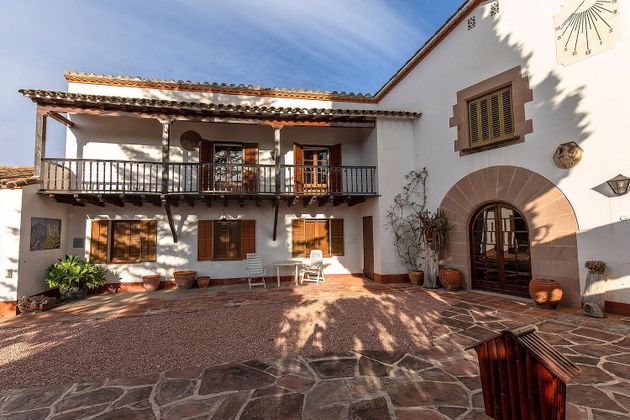 Foto 1 de Casa rural en venda a Franqueses del Vallès, les de 4 habitacions amb garatge i jardí