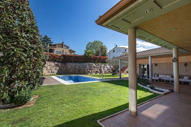Foto 1 de Venta de chalet en Roca del Vallès, la de 4 habitaciones con terraza y piscina