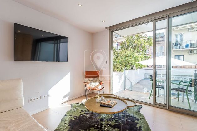 Foto 2 de Piso en alquiler en Sant Gervasi - Galvany de 1 habitación con terraza y muebles