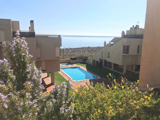 Foto 1 de Àtic en venda a avenida Dels Arenals de Mar de 2 habitacions amb terrassa i piscina