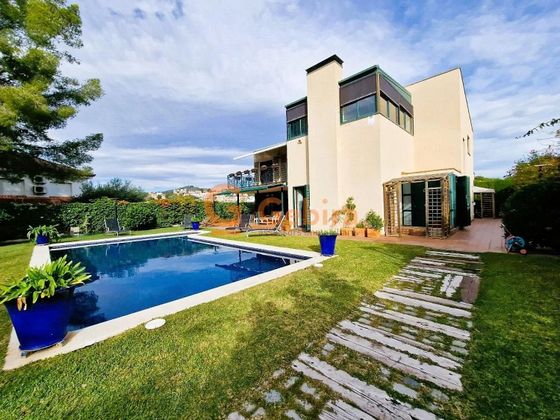 Foto 1 de Casa en venda a Residencial de 5 habitacions amb terrassa i piscina