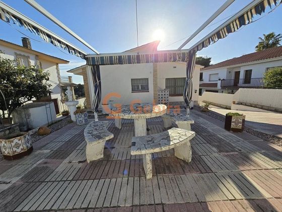 Foto 2 de Xalet en venda a Residencial de 6 habitacions amb terrassa i piscina