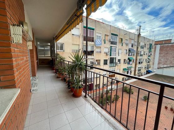 Foto 2 de Piso en venta en Pubilla Cases de 4 habitaciones con terraza y balcón