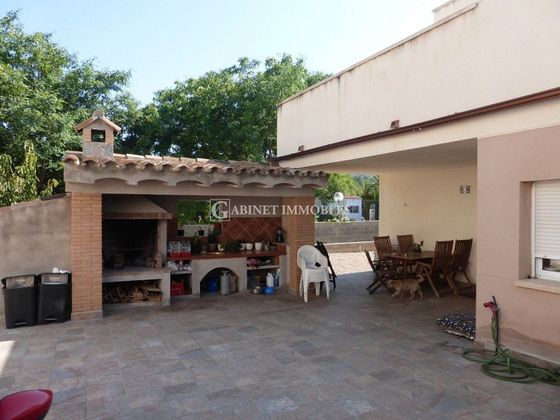 Foto 2 de Chalet en venta en calle Santa Marina de 4 habitaciones con terraza y piscina