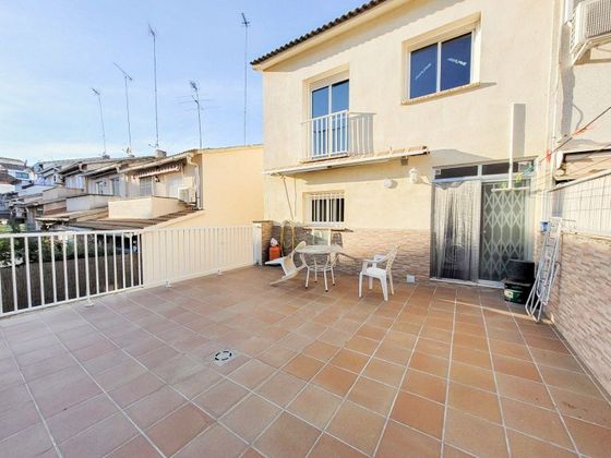 Foto 1 de Casa en venda a Esparreguera de 3 habitacions amb terrassa i garatge