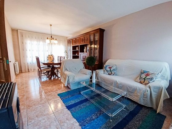Foto 1 de Casa adossada en venda a Esparreguera de 3 habitacions amb terrassa i calefacció
