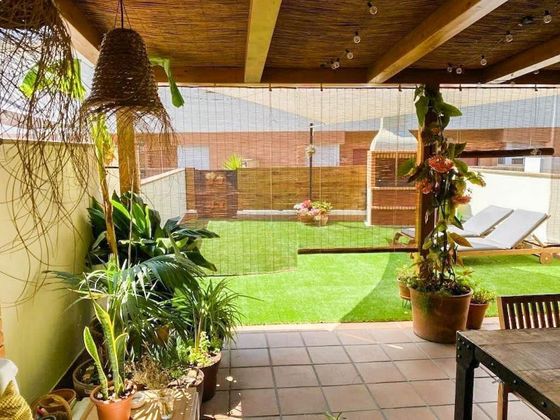 Foto 2 de Casa en venda a Martorell de 4 habitacions amb terrassa i jardí