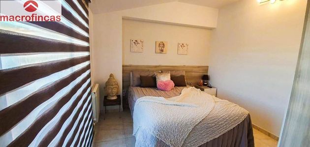 Foto 2 de Dúplex en venda a Olesa de Montserrat de 3 habitacions amb terrassa i balcó