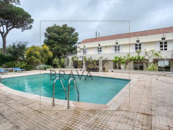 Foto 2 de Xalet en venda a Torre Valentina-Mas Vilar de La Mutxada-Treumal de 5 habitacions amb terrassa i piscina