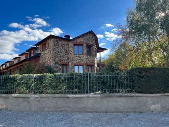 Foto 1 de Casa en venda a Llívia (Girona) de 4 habitacions amb terrassa i jardí