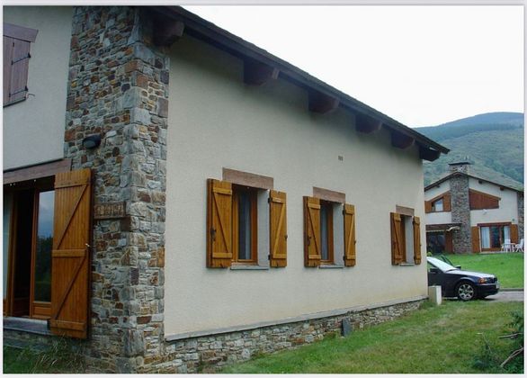 Foto 2 de Venta de casa en Osseja de 3 habitaciones con jardín y calefacción