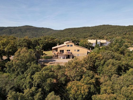 Foto 1 de Casa en venta en urbanización De Vall Repos de 4 habitaciones con terraza y piscina