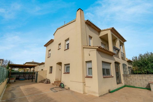 Foto 2 de Casa en venda a Avinyonet de Puigventós de 5 habitacions amb terrassa i aire acondicionat