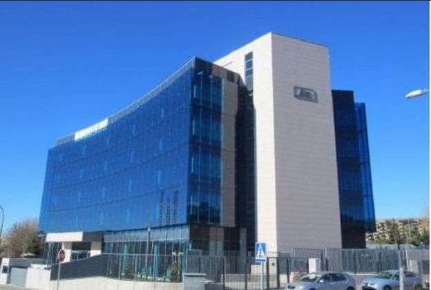 Foto 1 de Alquiler de oficina en avenida De Burgos de 620 m²