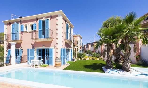 Foto 2 de Casa en venda a Mas Milà de 6 habitacions amb terrassa i piscina
