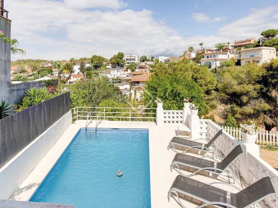 Foto 1 de Casa en venda a Levantina - Montgavina - Quintmar de 9 habitacions amb terrassa i piscina