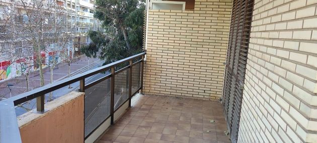 Foto 2 de Piso en venta en calle De Barbastre de 3 habitaciones con terraza y garaje