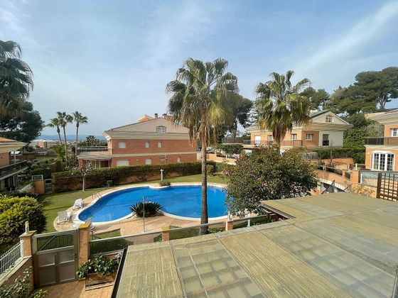 Foto 1 de Casa en venda a Plaça Europa i Covamar de 5 habitacions amb terrassa i piscina