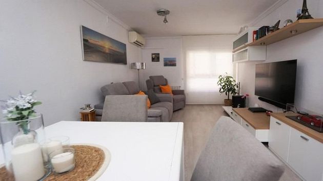 Foto 2 de Pis en venda a Centre - Eixample – Can Llobet – Can Serra de 3 habitacions amb terrassa i balcó